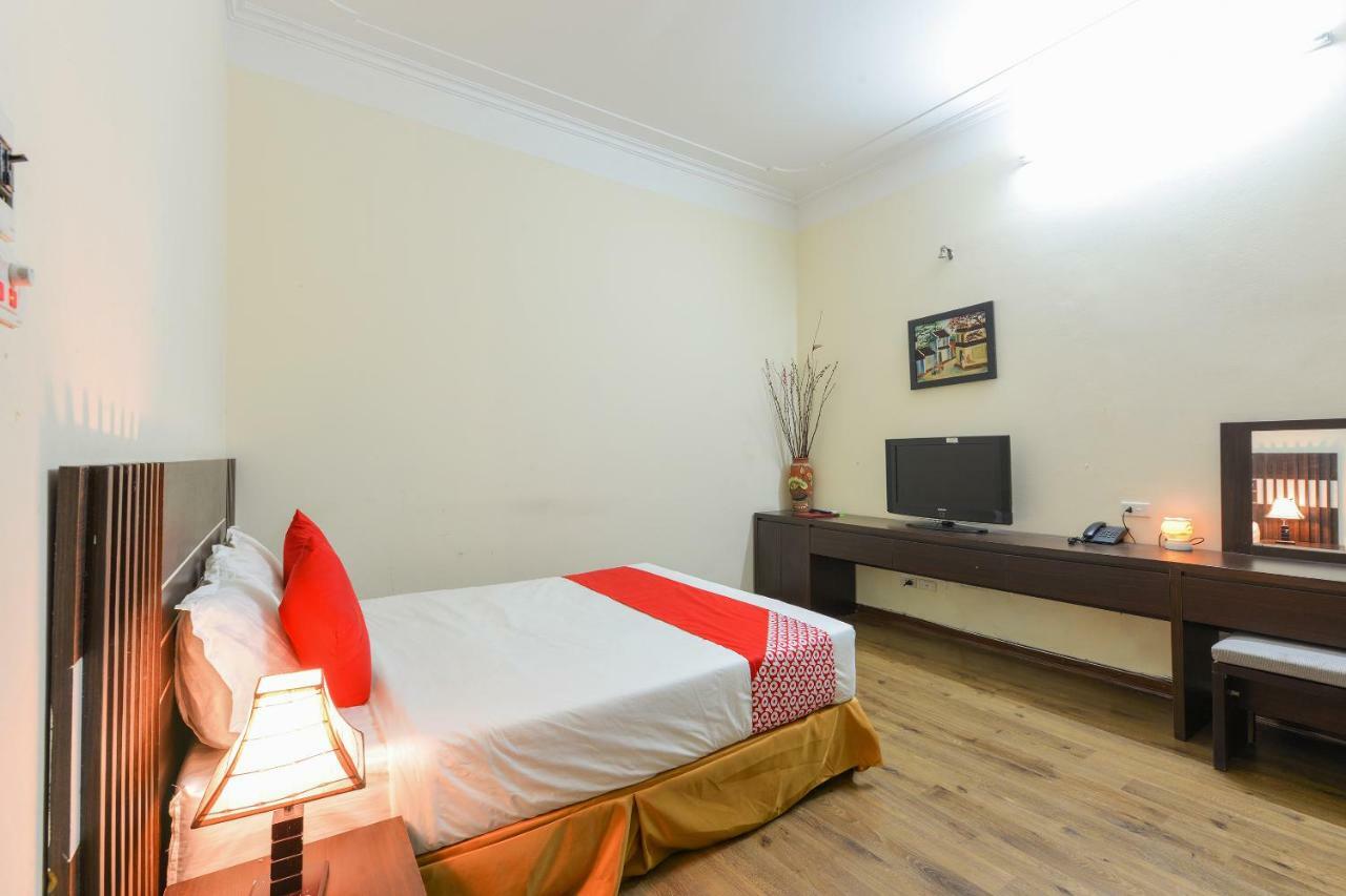 Oyo 279 West Lake Hotel Hanoi Exterior photo